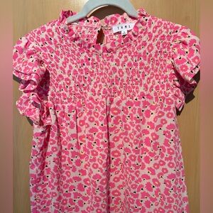 THML Boutique Blouse Pink w/ Bright Pink Flower Print Women’s Size Small EUC